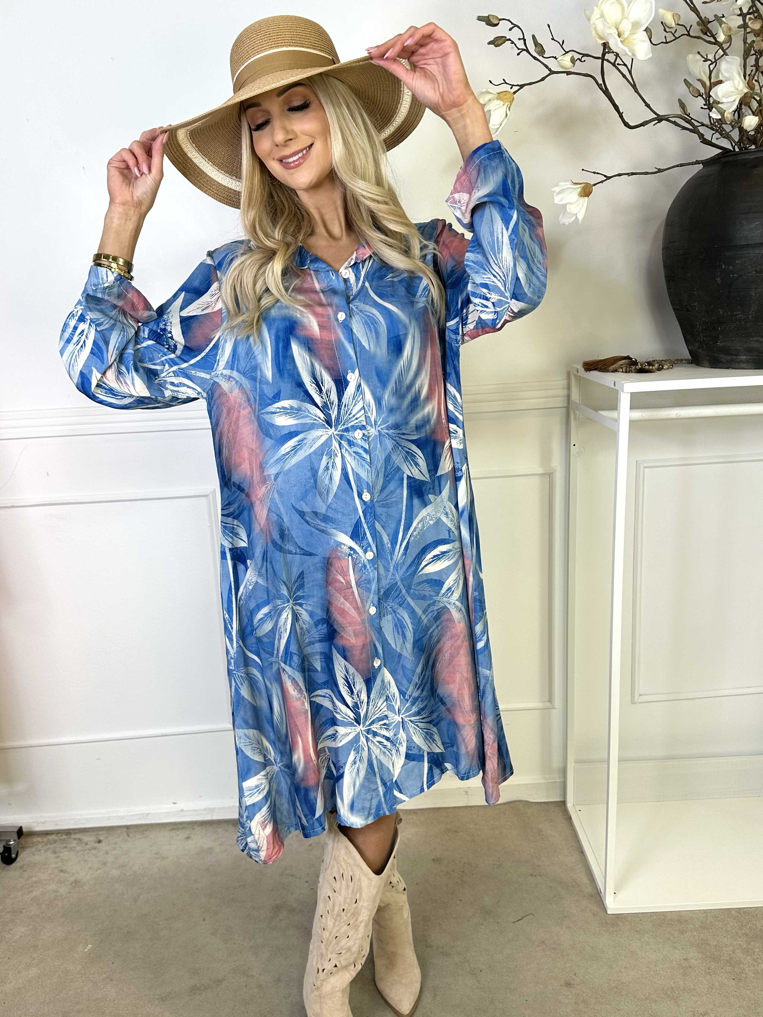 Iria - Skjortklänning i viskos med bladmotiv